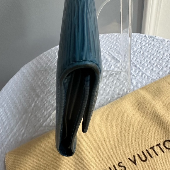 Louis Vuitton Blue Epi Leather International Long Wallet & Dust Bag - Authentic - Picture 4 of 13